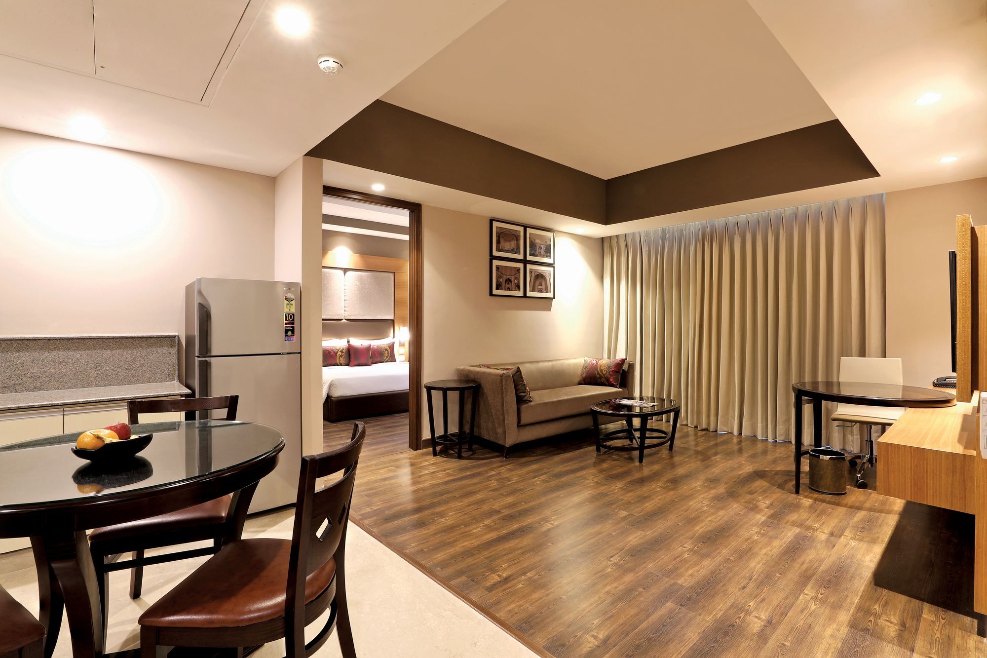 Lemon Tree Hotel Sohna Road Gurgaon Bagian luar foto