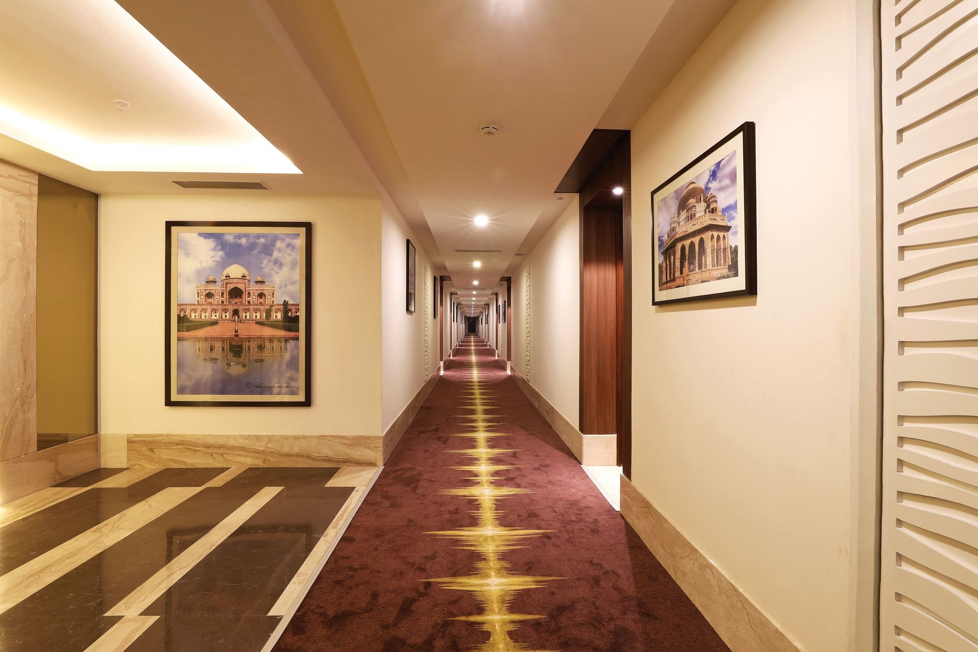 Lemon Tree Hotel Sohna Road Gurgaon Bagian luar foto